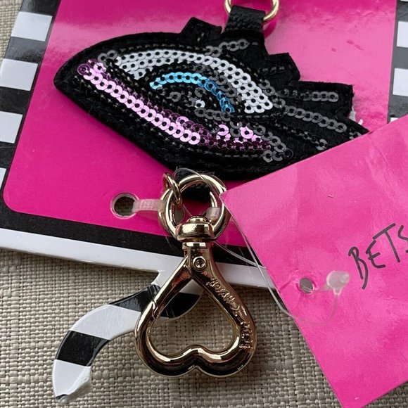 Betsey Johnson Keys Holder Sequin Fries Charms Key chains Keyrings New - Picture 3 of 6